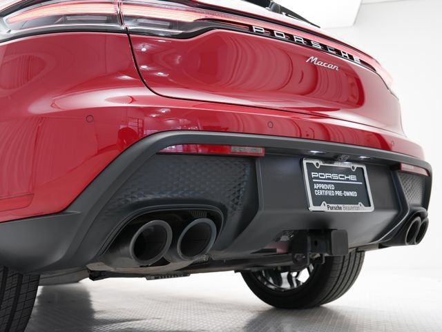 Certified 2026 Porsche Macan AWD/4WD image 36