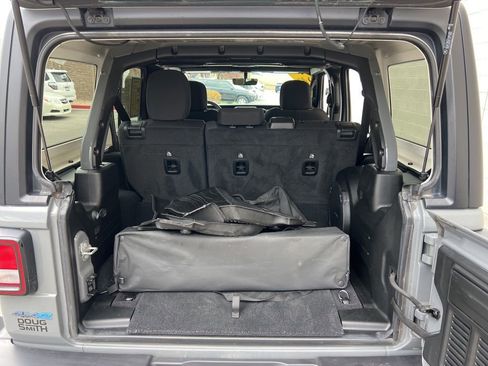 Used 2023 Jeep Wrangler Unlimited w/ 8.4" Radio Group image 25