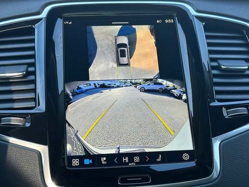 Used 2025 Volvo XC90 B5 Plus w/ Protection Package Premier image 27