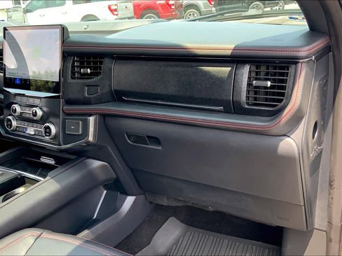 Certified 2022 Ford Expedition Limited RWD image 17