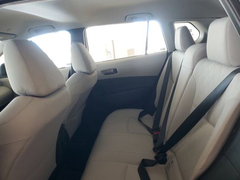 Used 2025 Toyota Corolla Cross L image 14