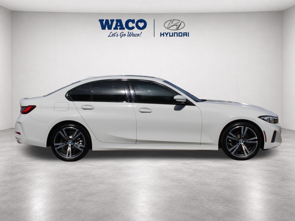 Used 2023 BMW 330i Sedan w/ Premium Package RWD image 11