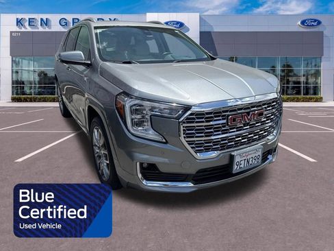 Used 2023 GMC Terrain Denali w/ Denali Premium Package AWD/4WD image 1