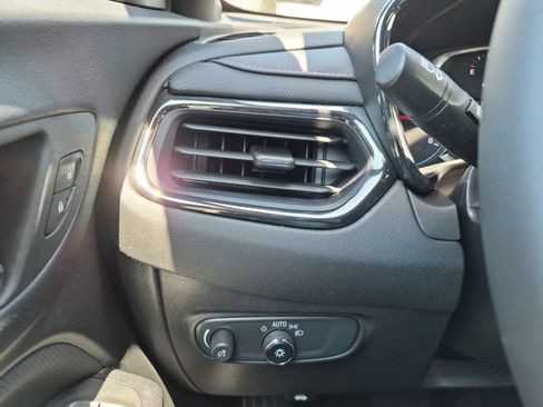 Used 2024 Chevrolet Equinox RS AWD/4WD image 20