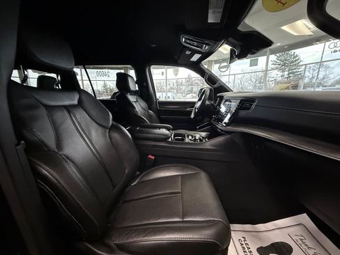 Used 2024 Jeep Wagoneer L Series III w/ Flexible Seating Group image 26