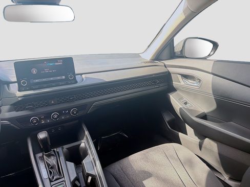 Certified 2025 Honda Accord LX image 21