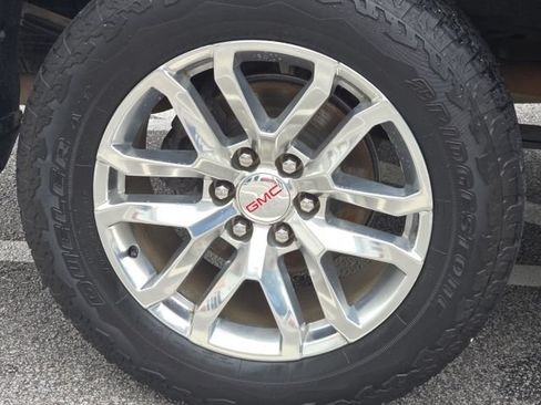 Used 2019 GMC Sierra 1500 SLT w/ SLT Premium Plus Package AWD/4WD image 13