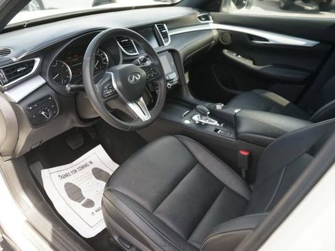 Used 2021 INFINITI QX50 Luxe w/ Appearance Package AWD/4WD image 8