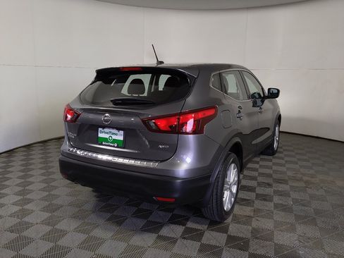 Used 2018 Nissan Rogue Sport S w/ S Appearance Package AWD/4WD image 7