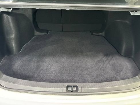 Used 2021 Toyota Corolla LE w/ LE Convenience Package FWD image 22