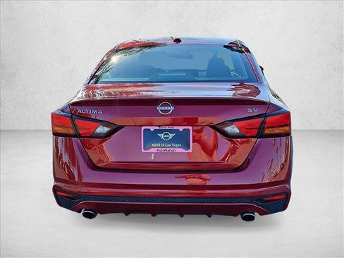 Used 2024 Nissan Altima 2.5 SV w/ SV Premium Package image 7