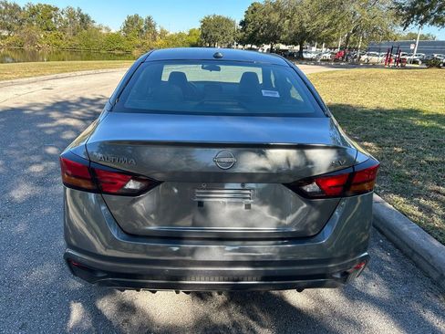 Used 2023 Nissan Altima 2.5 SV image 4