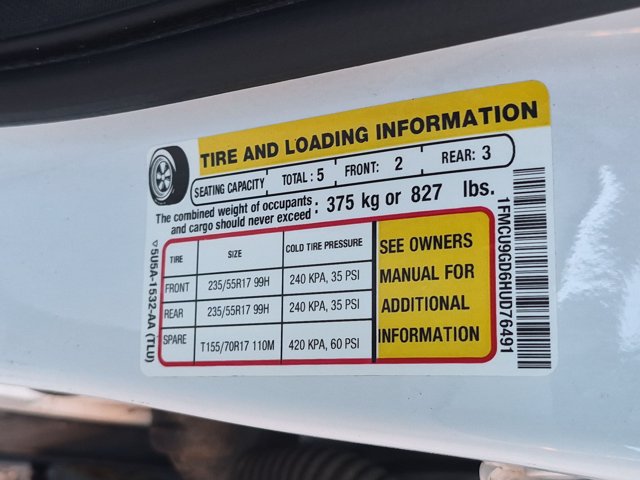 Used 2017 Ford Escape SE w/ SE Cold Weather Package AWD/4WD image 15