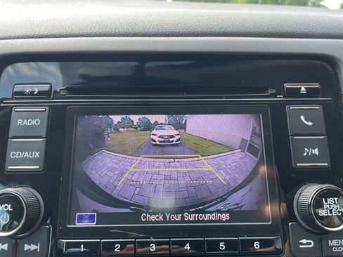 Used 2018 Honda HR-V LX image 30