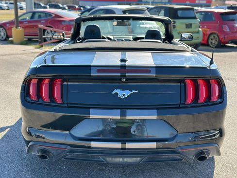 Used 2020 Ford Mustang Premium image 5