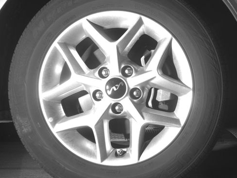 Used 2025 Kia Soul FWD image 13