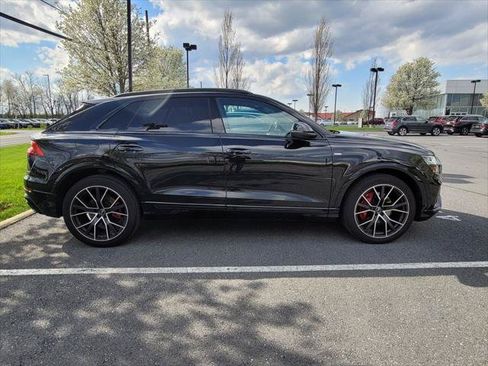 Used 2023 Audi Q8 Prestige w/ Prestige Package AWD/4WD image 7