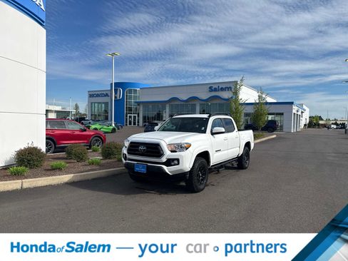 Used 2021 Toyota Tacoma SR5 image 1
