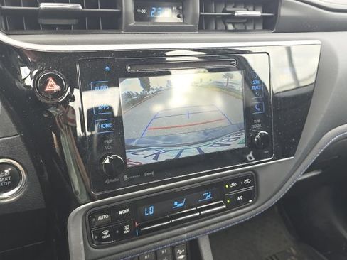 Used 2018 Toyota Corolla XSE FWD image 19