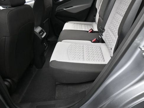 Used 2024 Chevrolet Equinox LS FWD image 29