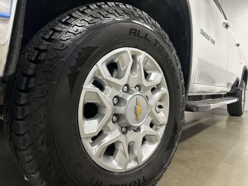 Used 2024 Chevrolet Silverado 2500 LT image 29