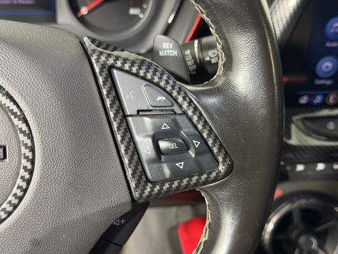 Used 2022 Chevrolet Camaro LT RWD image 15