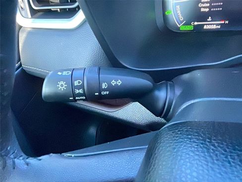 Used 2023 Toyota RAV4 Limited image 21