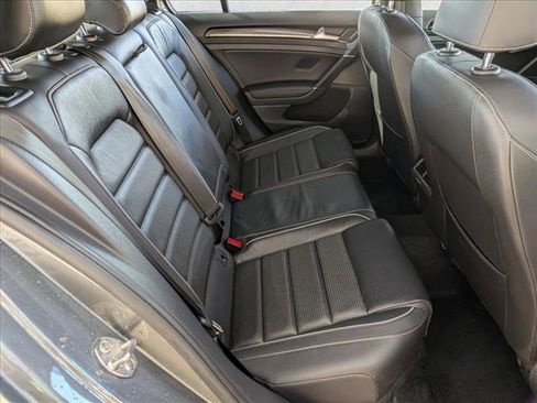 Used 2019 Volkswagen Golf 4-Door image 19