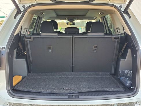 New 2026 Volkswagen Atlas SE FWD image 8