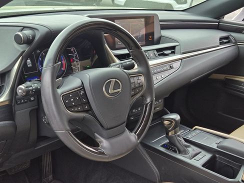 Used 2020 Lexus ES 350 w/ Premium Package FWD image 22