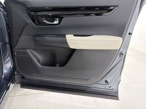 Used 2025 Honda CR-V EX-L image 18