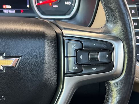 Used 2021 Chevrolet Tahoe Premier AWD/4WD image 31