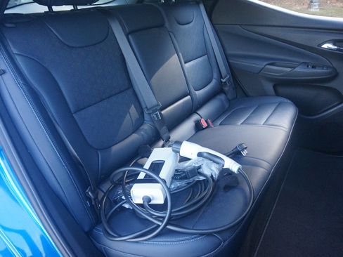 Used 2022 Chevrolet Bolt EUV Premier w/ Launch Edition image 20