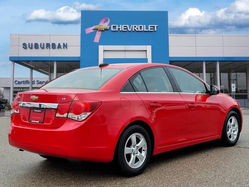 Used 2016 Chevrolet Cruze LT image 5