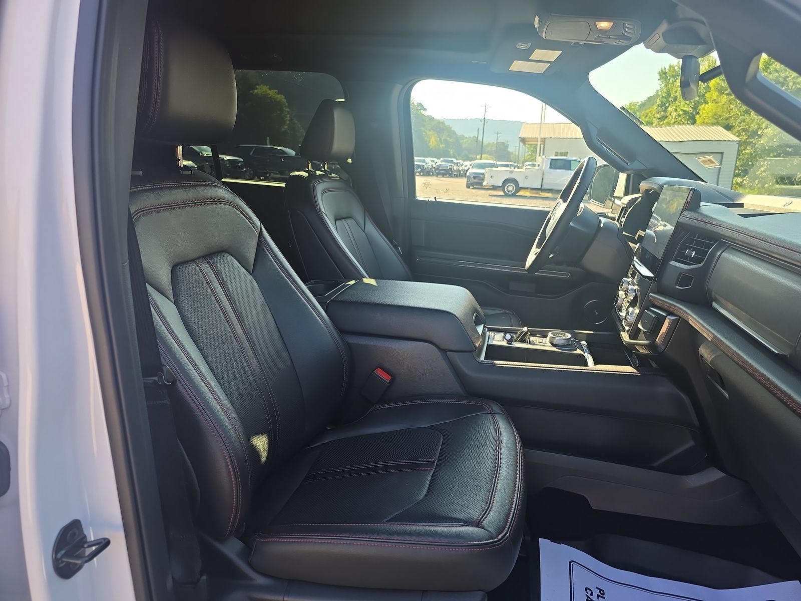 Used 2024 Ford Expedition Max Limited RWD image 28