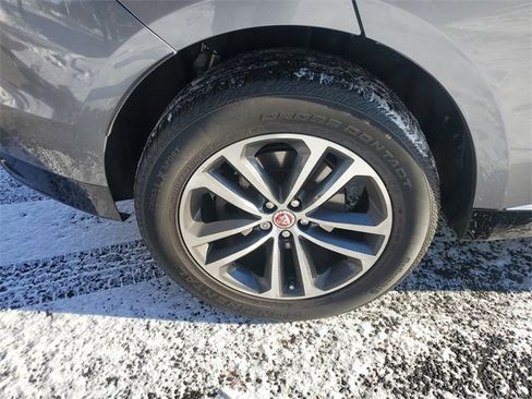 Used 2021 Jaguar F-PACE S image 5