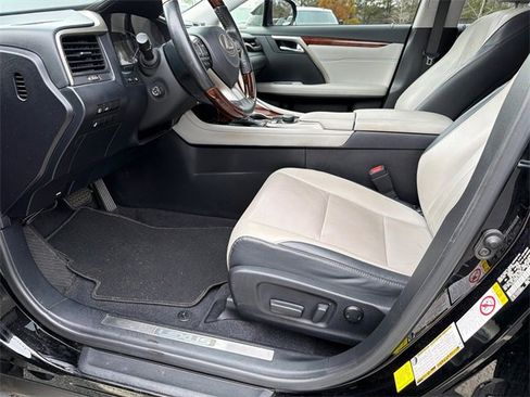 Used 2018 Lexus RX 350L FWD w/ Premium Package image 9