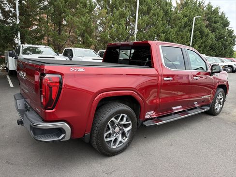 Used 2023 GMC Sierra 1500 SLT w/ SLT Premium Package AWD/4WD image 10