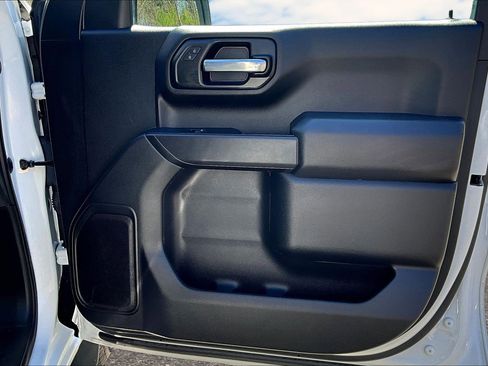 Used 2023 Chevrolet Silverado 1500 Custom AWD/4WD image 20
