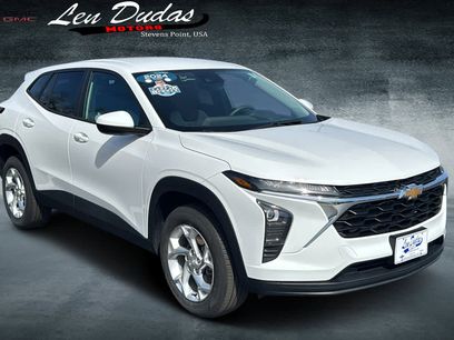 Used 2024 Chevrolet Trax LS w/ LS Convenience Package