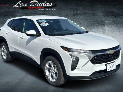 Certified 2024 Chevrolet Trax LS w/ LS Convenience Package FWD image 1