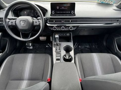 Used 2025 Honda Civic Sport image 42