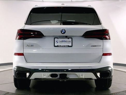 Certified 2024 BMW X5 xDrive40i w/ Executive Package AWD/4WD image 3