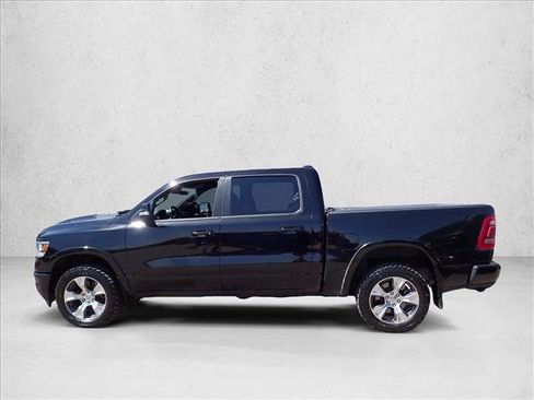 Used 2022 RAM 1500 Laramie AWD/4WD image 2