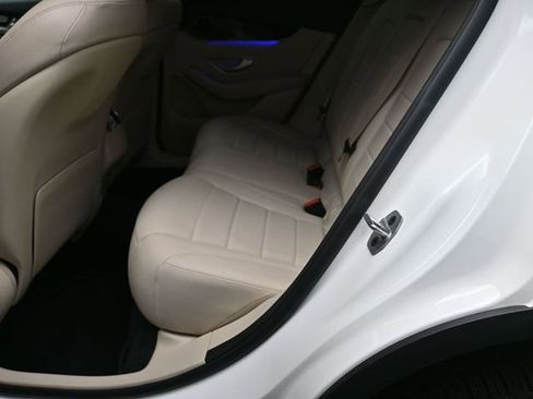 Used 2022 Mercedes-Benz GLC 300 w/ Premium Package Lite image 20