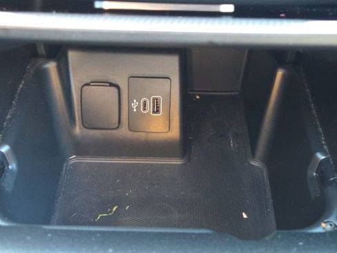 Certified 2025 Ford Explorer ST image 37