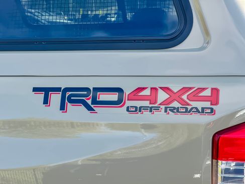 Used 2020 Toyota Tundra SR5 w/ TRD Off-Road Plus Package image 26