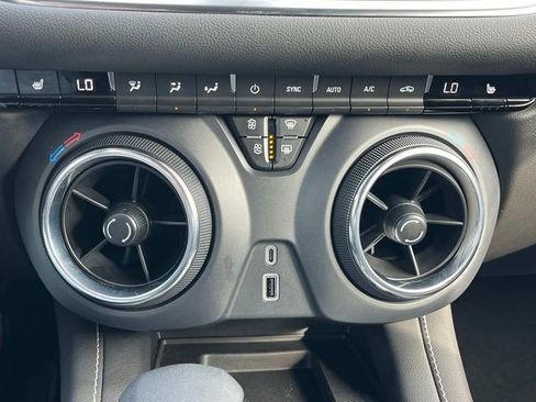 Used 2023 Chevrolet Blazer LT w/ Convenience Package image 32