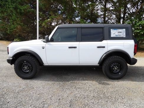 New 2026 Ford Bronco Big Bend w/ Black Diamond Package AWD/4WD image 2