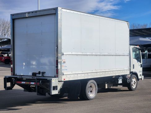 Used 2019 Isuzu NPR image 3